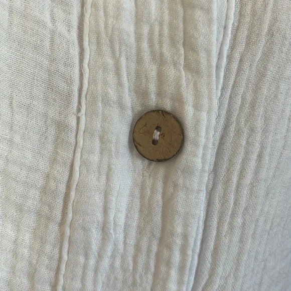 EUC Just living 100% cotton tie front white top - Picture 4 of 13